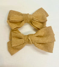 Load image into Gallery viewer, 2.5&quot; Textured Hair Bow 2pk
