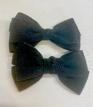 Load image into Gallery viewer, 2.5&quot; Textured Hair Bow 2pk
