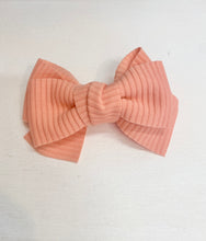 Load image into Gallery viewer, 4&quot; Hair Bow
